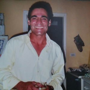 Meet your Posher, Eduardo